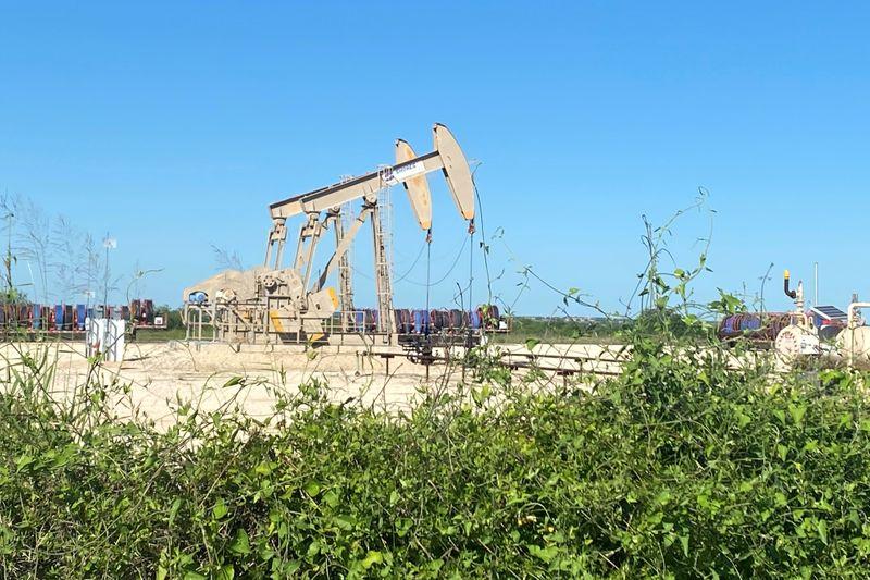 US crude stocks build as refiners cut runs amid hurricaneEIA