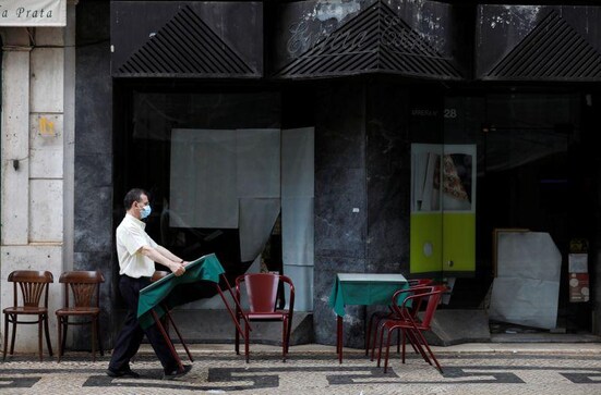 Back-to-work measures tightened in Lisbon, Porto as COVID-19 cases rise Back-to-work measures tightened in Lisbon, Porto as COVID-19 cases rise