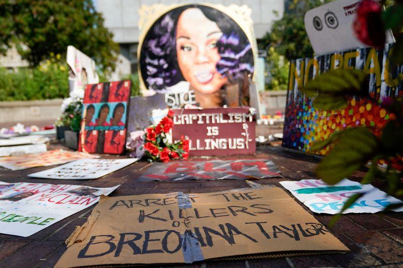 Louisville to pay 12 million settlement over Breonna Taylors death in botched police raid