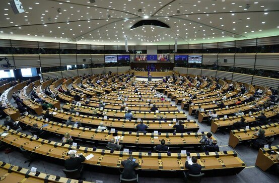 EU executive wants tougher 2030 climate goals and billions in green bonds EU executive wants tougher 2030 climate goals and billions in green bonds