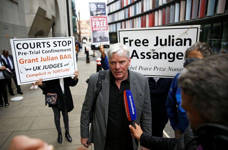 WikiLeaks acted in public interest Pentagon Papers leaker tells Assange hearing