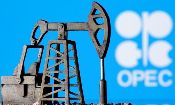 Saudi energy minister warns oil market gamblers will be hurt "like hell" Saudi energy minister warns oil market gamblers will be hurt "like hell"