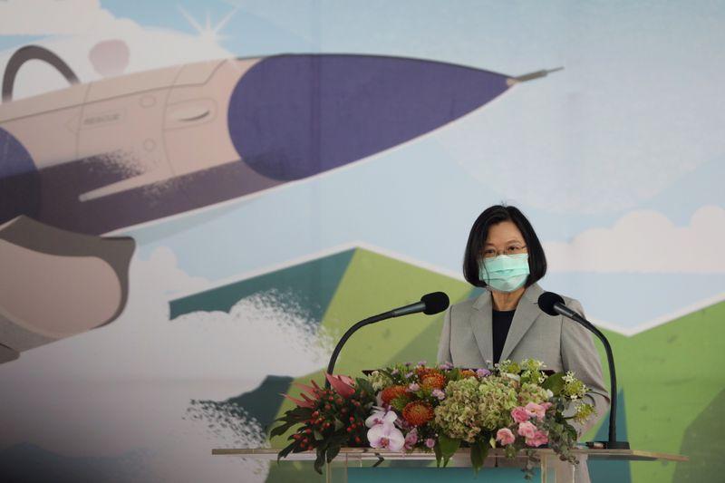 Taiwan president praises heroic pilots who intercepted Chinese jets