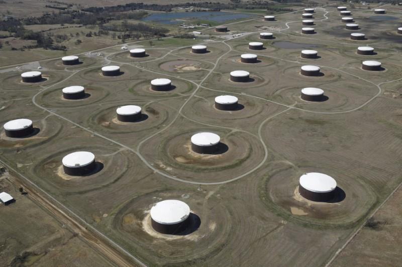 Oil prices slump after large build in US stockpiles