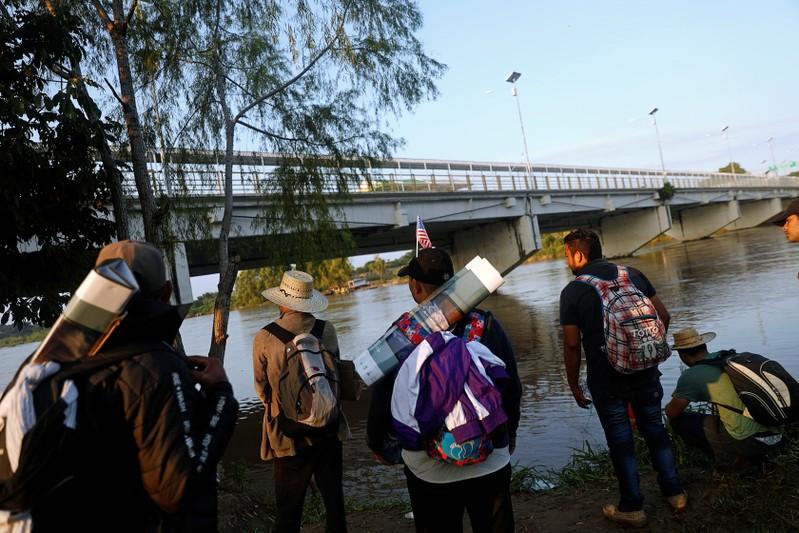 Migrant caravan could be in Mexico City by Friday  Honduran official
