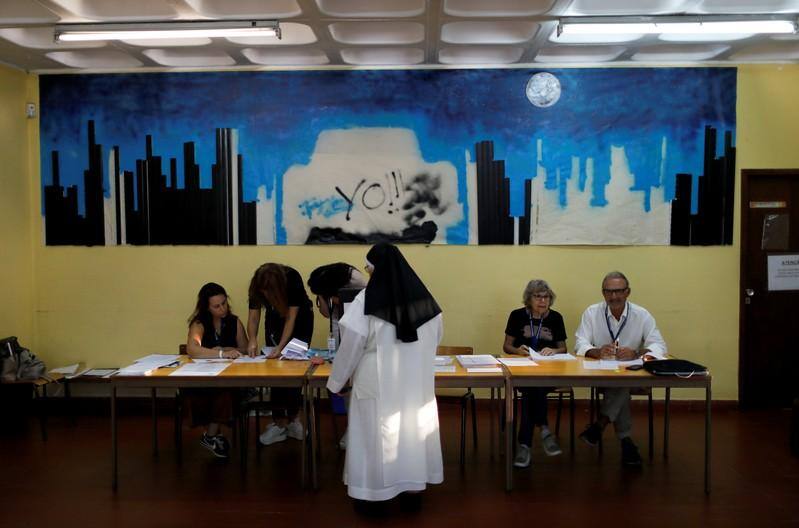 Portugal PM set for election win without majority - exit polls Portugal PM set for election win without majority - exit polls