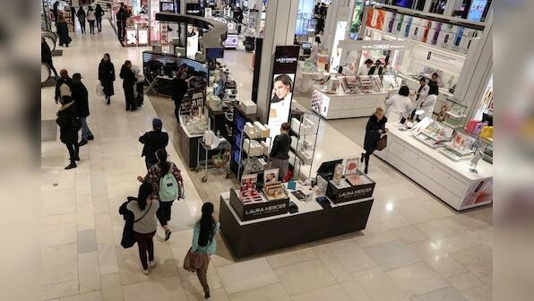 Weak U.S. retail sales cast shadow over slowing economy