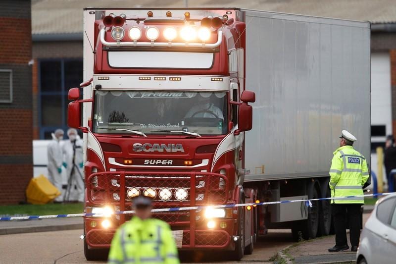 Police hunt for brothers from Northern Ireland over truck deaths
