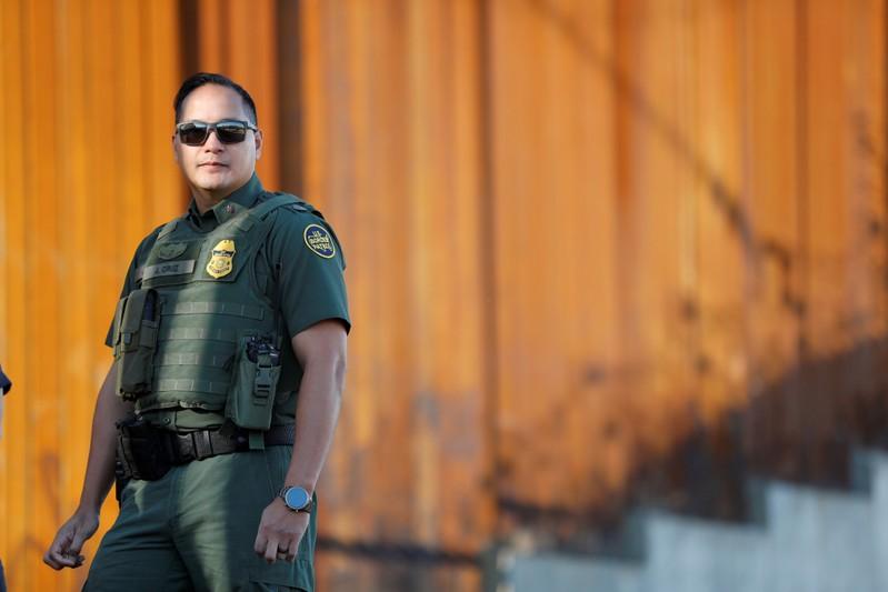 Border arrests hit 11-year high, U.S. seeks to expedite deportations Border arrests hit 11-year high, U.S. seeks to expedite deportations