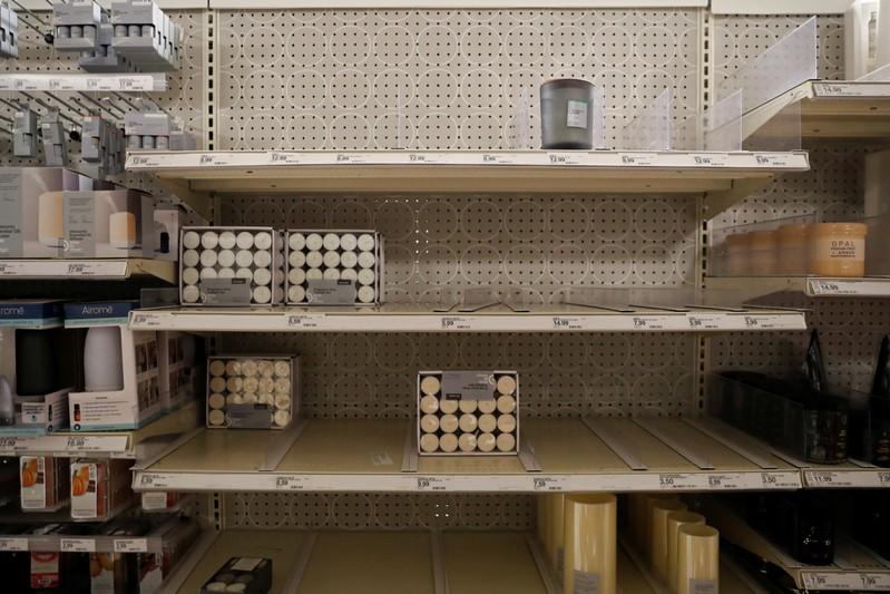 California utility cuts power again, officials fear desert winds to spread more fires California utility cuts power again, officials fear desert winds to spread more fires