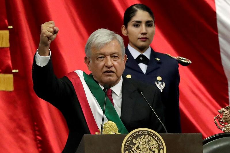 Mexican lawmakers vote overwhelmingly to end presidential immunity Mexican lawmakers vote overwhelmingly to end presidential immunity