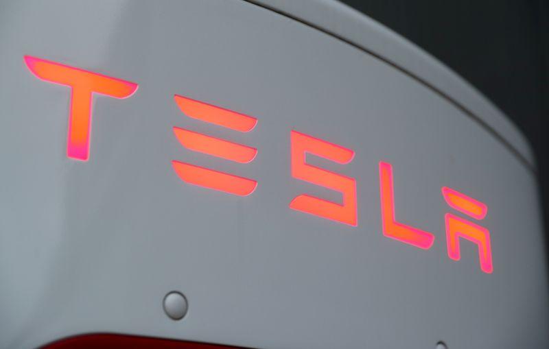 Explainer Teslas selfdriving ambitions get a reboot