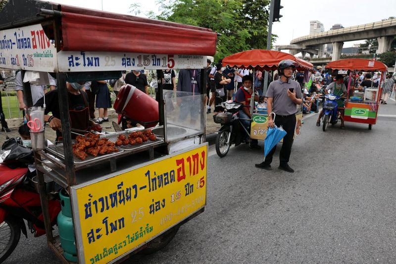 Fastest food The Thai street cooks who get to protests first