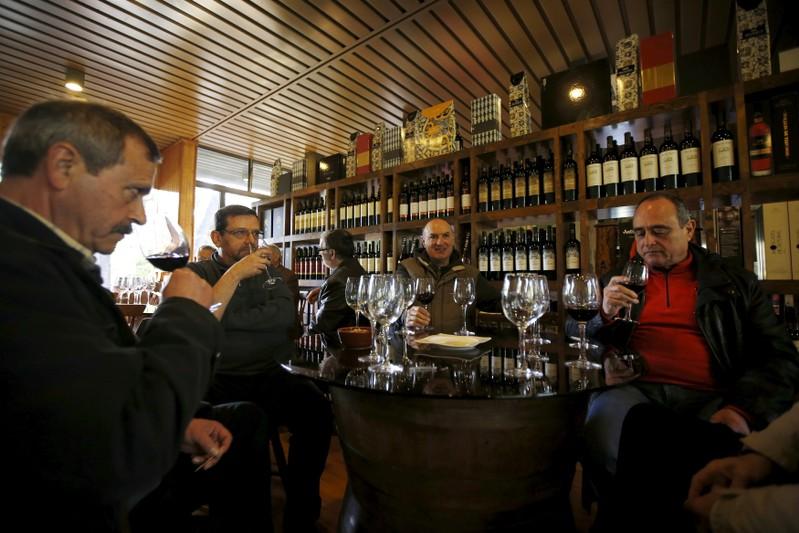 Portugal wine output sinks to two-decade low amid global rise Portugal wine output sinks to two-decade low amid global rise