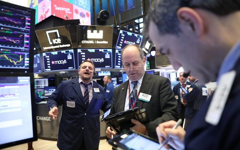 Global markets stocks rise on tech strength oil bounces back from rout