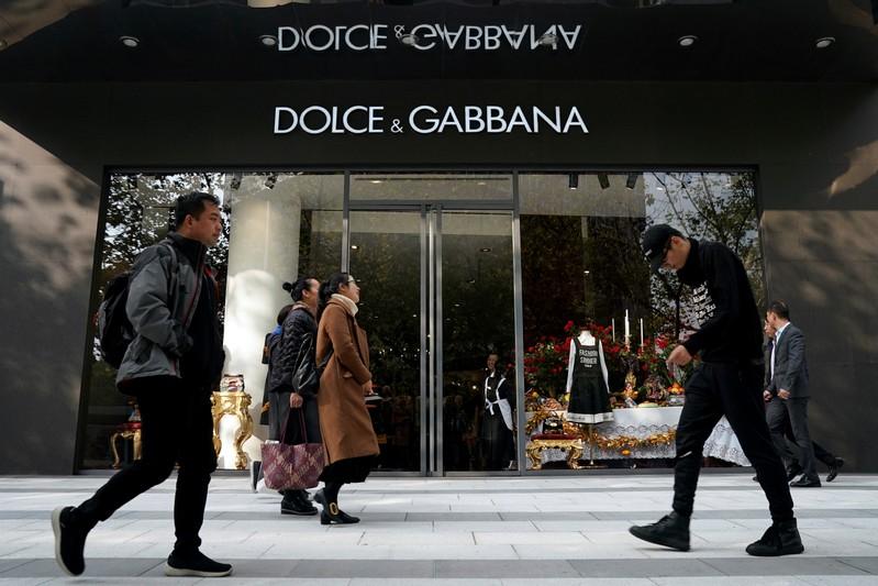 Chinese online shopping sites ditch Dolce amp Gabbana in ad backlash