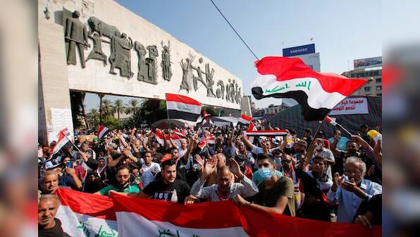 Protesters block roads to Iraqi port, demand end to foreign meddling