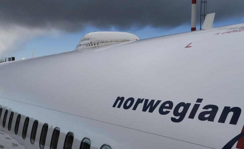 Struggling Norwegian Air launches shares issue, bond Struggling Norwegian Air launches shares issue, bond
