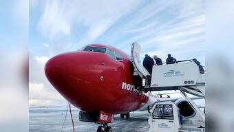 Struggling Norwegian Air to sell more shares, launch bond issue