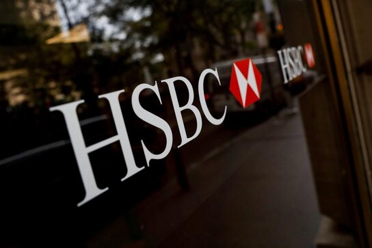 HSBC warned by British regulator over weak fraud and staff controls HSBC warned by British regulator over weak fraud and staff controls