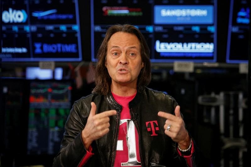 TMobile in talks with Sprint on merger does not rule out lower price
