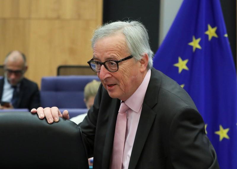 Juncker says Trump wont impose tariffs on European cars  Sueddeutsche