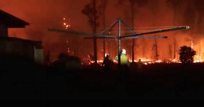 Australias east coast declares state of emergency amid catastrophic fire threat