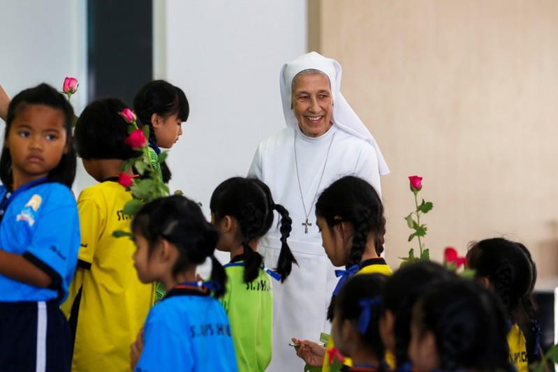 Pope Francis to reunite with cousin on visit to Thailand