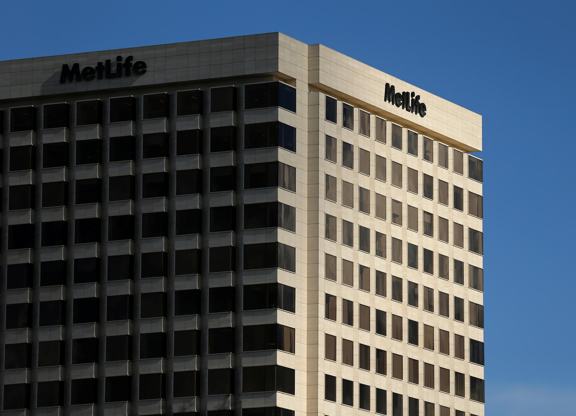 MetLife sued for gender discrimination by exchief administrative officer