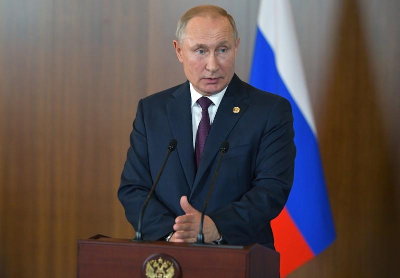 Russias Putin  Saudi Arabia taking tough stance on OPEC deal