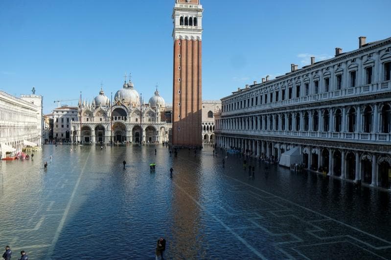 Defiant Venetians vow to stay despite flood devastation