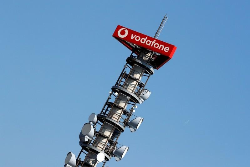 Vodafone extends tech partnership with Ryanair