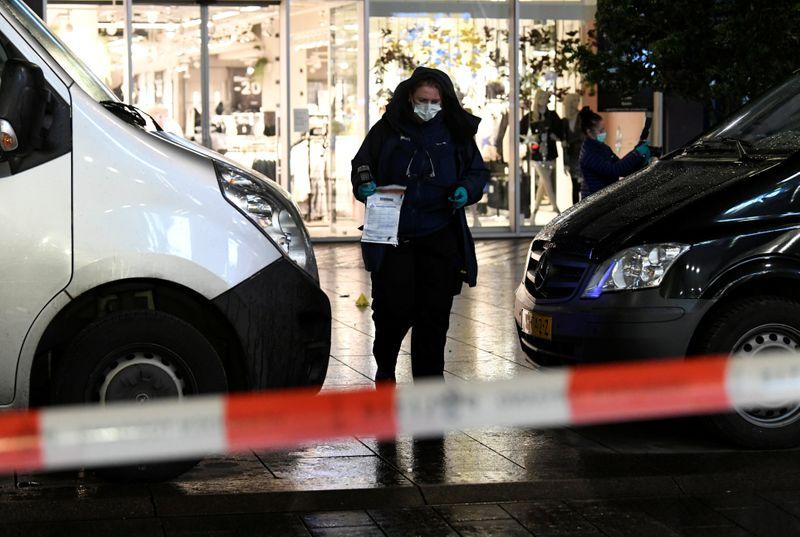 Three youths wounded in stabbing in The Hague, no indication now of terrorism Three youths wounded in stabbing in The Hague, no indication now of terrorism