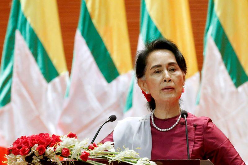Myanmar's Suu Kyi favored for election win as voters turn out despite coronavirus Myanmar's Suu Kyi favored for election win as voters turn out despite coronavirus