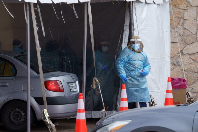 El Paso Texas calls in ten morgue trucks as coronavirus cases surge