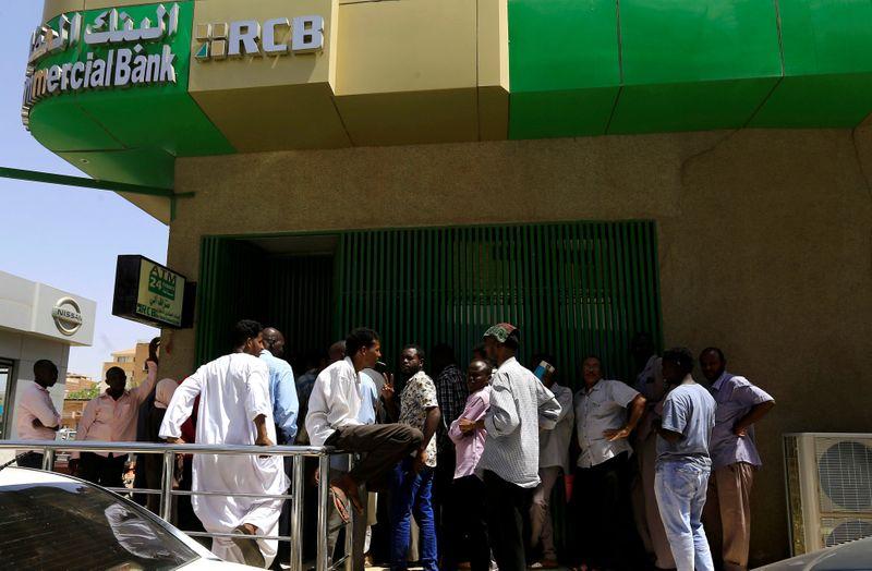 Sudanese banks take first steps to end decades of isolation
