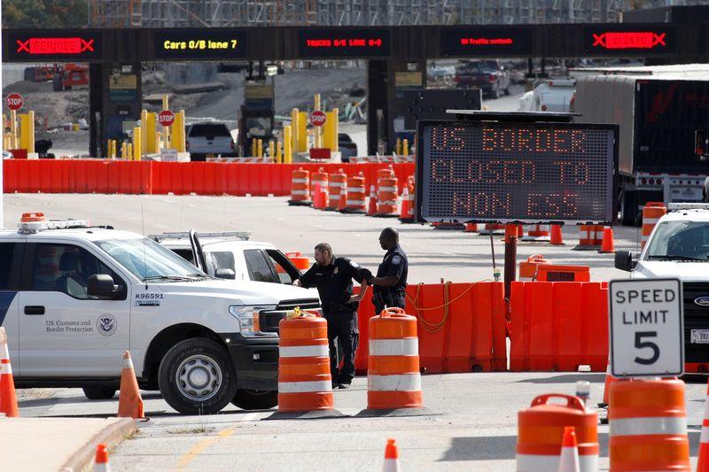US Canada Mexico to extend border travel restrictions until Dec 21  officials