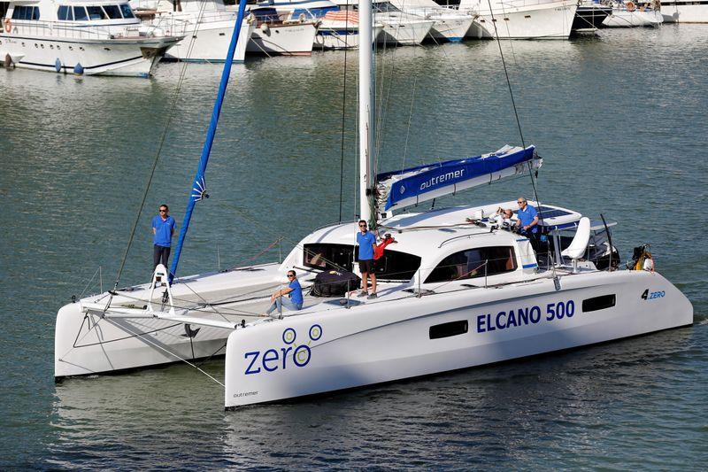 Round the world on an electric boat Briton commemorates Magellan