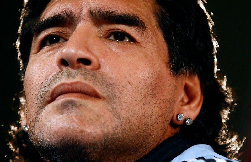 Argentina soccer legend Maradona dies of heart attack