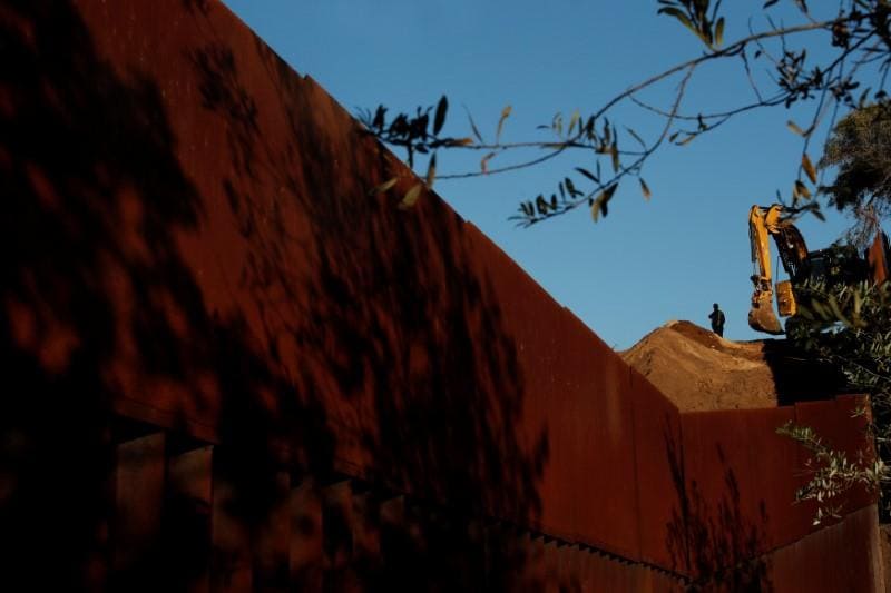 US Congress to push stopgap funding bill with no border wall money