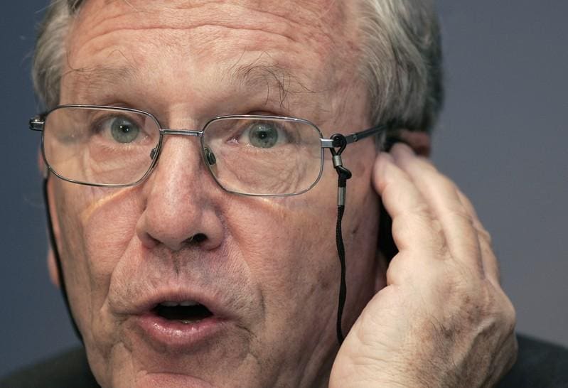 Amos Oz author who chronicled Israels struggles dead at 79