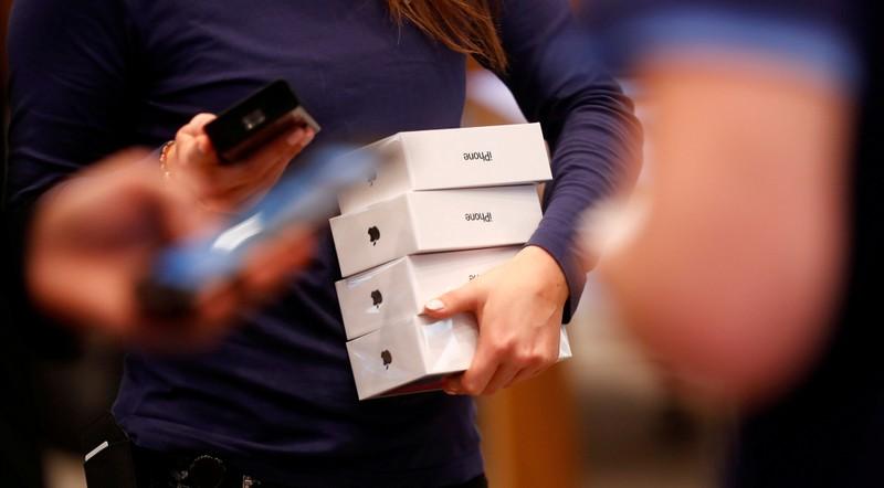 Citi cuts firstquarter iPhone production estimates on weak demand