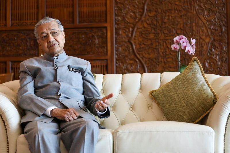 Exclusive Malaysias Mahathir hopeful of 1MDB settlement with Goldman soon