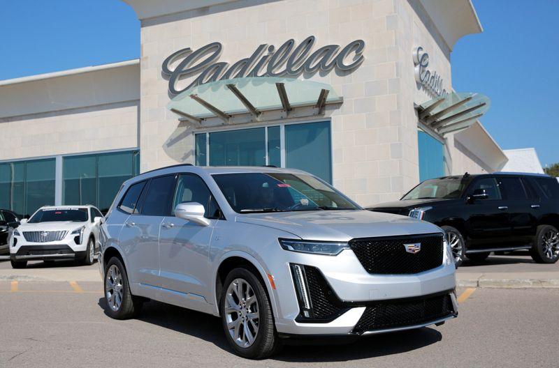 Cadillac vehicles shifting to electric from gas by 2030  exec