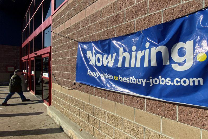 US job openings rise from 18month low in October