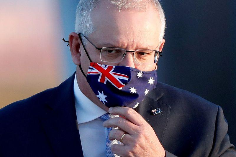 Australia's prime minister sends WeChat message to Chinese diaspora in spat Australia's prime minister sends WeChat message to Chinese diaspora in spat