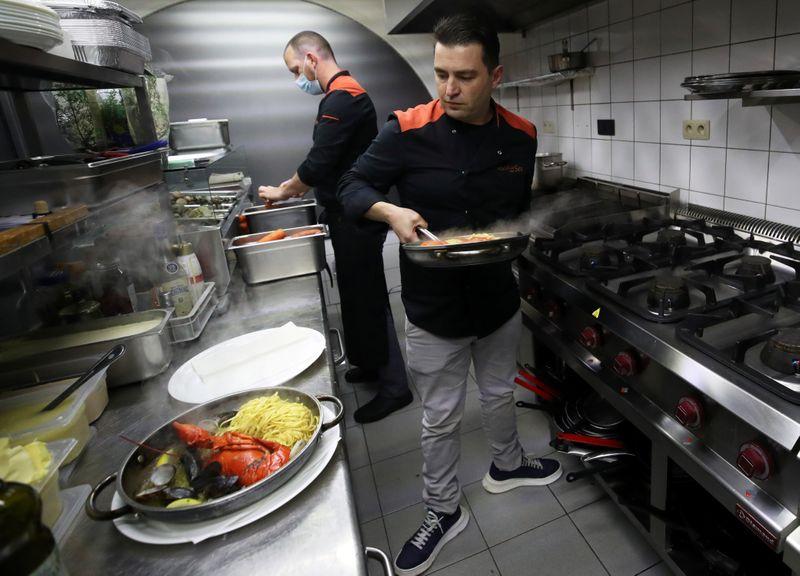 Meals on wheels Camper van dining beats lockdown rules in Belgium