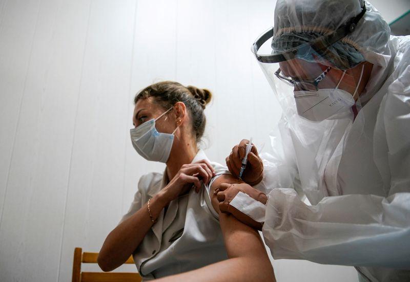 Moscow rolls out Sputnik V COVID19 vaccine to most exposed groups