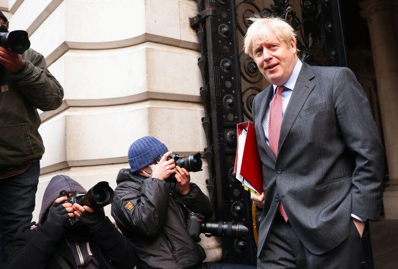 UKs Johnson says strong possibility of nodeal split in EU trading ties