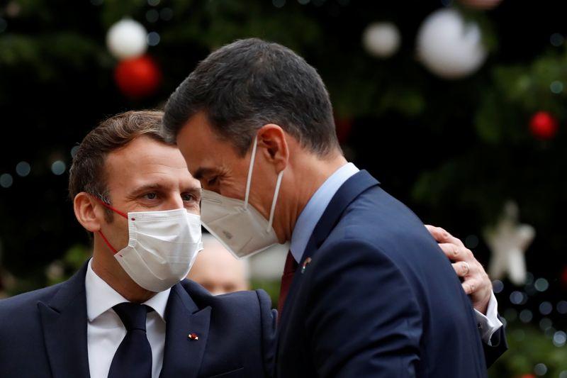 Spains Sanchez tests negative for COVID19 to quarantine after meeting Frances Macron